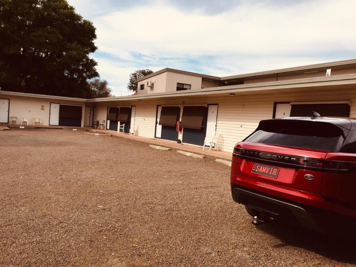 Red Cedar Motel Muswellbrook Exterior foto